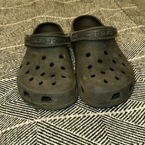 CROCS/ Black/ J4